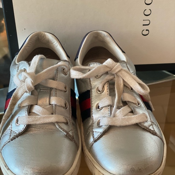 Kid Desinger Sneakers